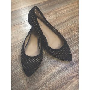 Pointed Toe Memory Foam Diamond Cut Out Flats